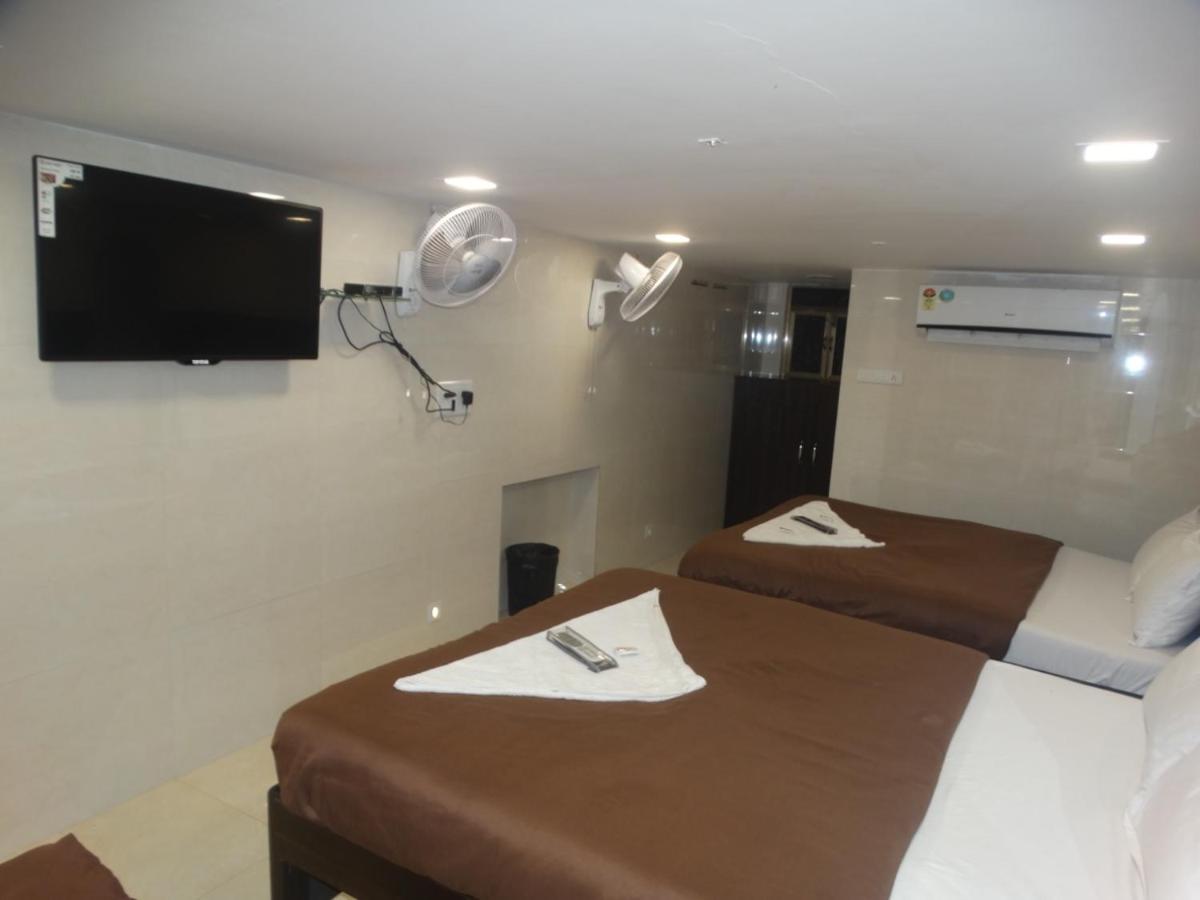 Hotel Qamar Mumbai Exterior foto