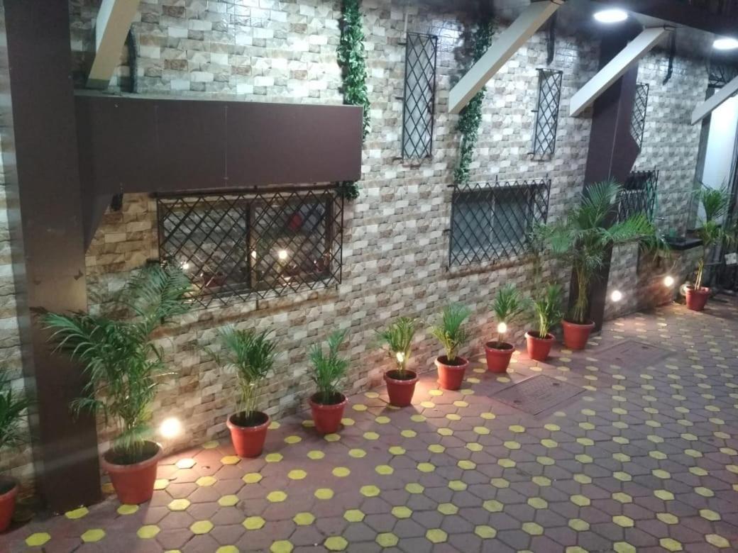 Hotel Qamar Mumbai Exterior foto
